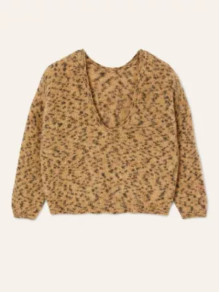 High Potential S02 Kaitlin Olson Leopard Top