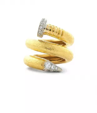 Diamond Nail Ring Hammered 18K Gold