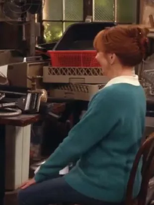 Happys Place S02 Reba McEntire Blue V-Neck Sweater