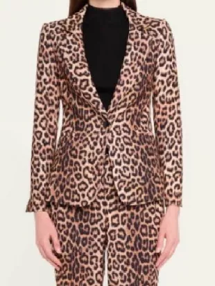 Shrinking S03 Jessica Williams Leopard Blazer