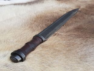 ERLING Scramasax compte rendu SEAC couteau forgé âge foncé Viking médiéval réplique arme Vendel en acier trempé cuir bois reconstitution épée Beowulf