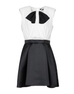 Robe courte