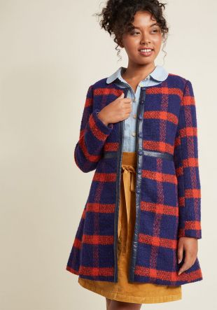 Manteau en laine bleu et rouge