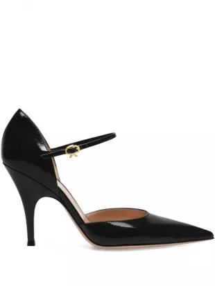 Sofia D'Orsay Pump