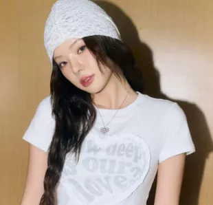 LAce Love Tee
