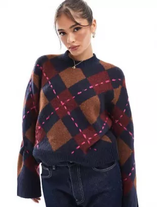 Knitted Crew Neck Argyle Jumper and Stitch detail