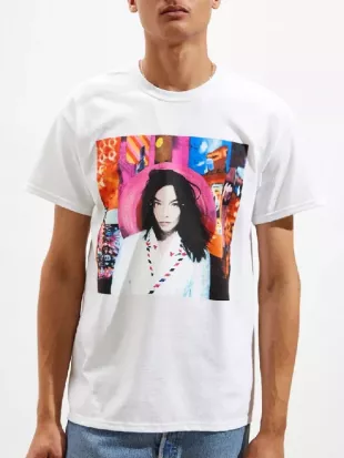 The Devil Wears Prada 2 Anne Hathaway Graphic Shirt