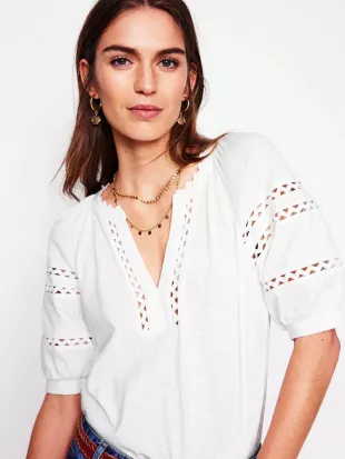 Maisy Rikrak Trim Top in White