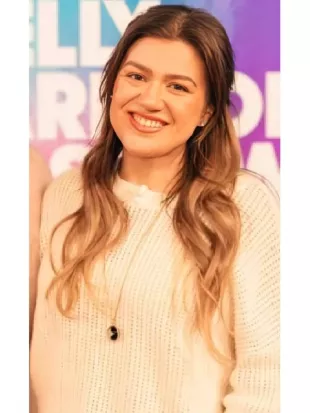 The Kelly Clarkson Show Kelly Clarkson Crewneck Sweater