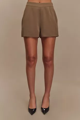 Korrie Suiting Short
