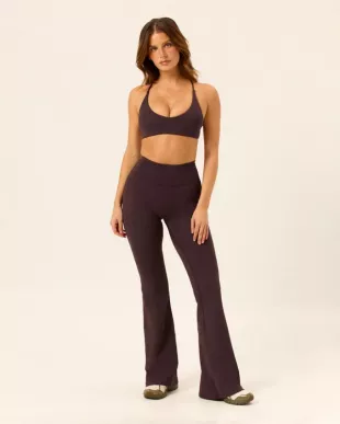 Form Invisible Scrunch Flare Leggings