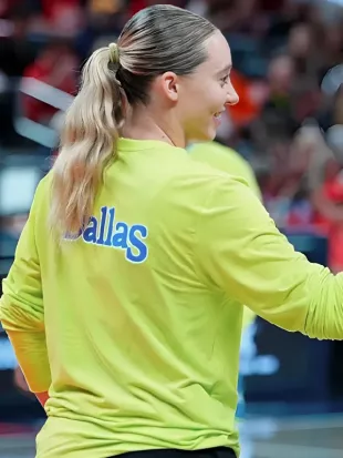 Paige Bueckers Dallas Wings v Indiana Fever Sweatshirt