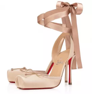 Cassia Lace Up 100