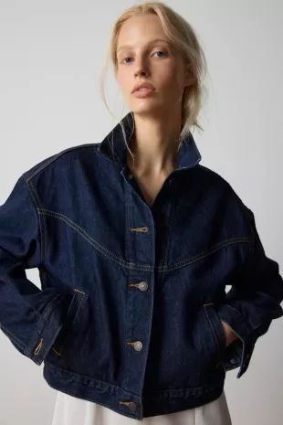 Shrunken ‘90s Western Denim Trucker Jacket