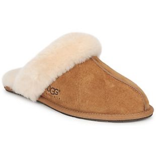 UGG   W SCUFFETT II