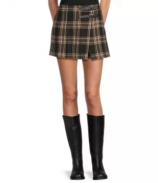 Plaid Buckle Mini Skirt in Black Tan
