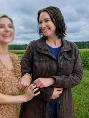 The Way Home S04 Kat Landry Cotton Jacket