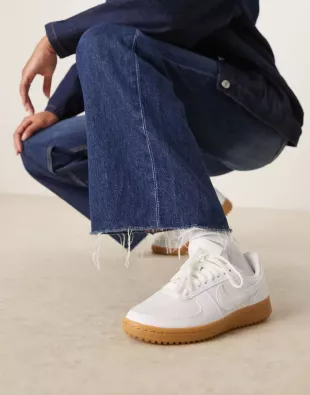 Field General sneakers in white