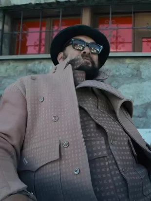 On The Roam Season 2 Jason Momoa Pink Jacket