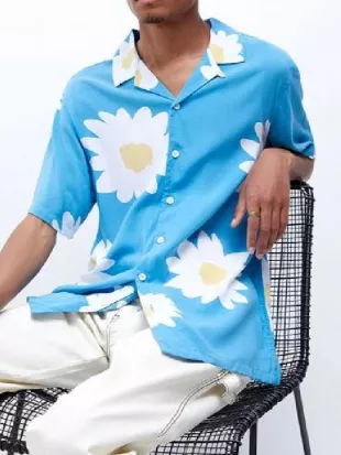 Are You a Charlotte? Easton Allyn Daisy Print Shirt