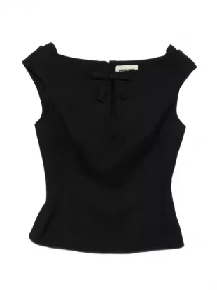 Keyhole Cold-shoulder Crop Top