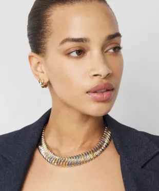 Sculptural Wave Short Necklace
