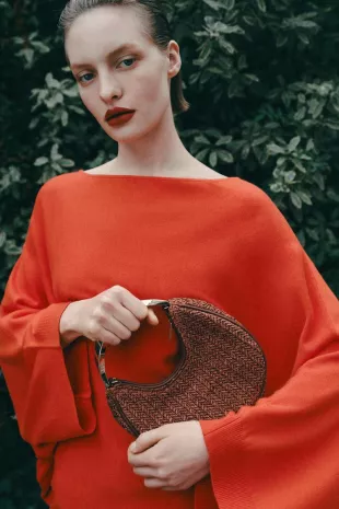 Knitted Bag with Metal Handle