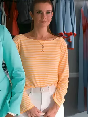 Maddie Townsend Sweet Magnolias S05 Striped Tee