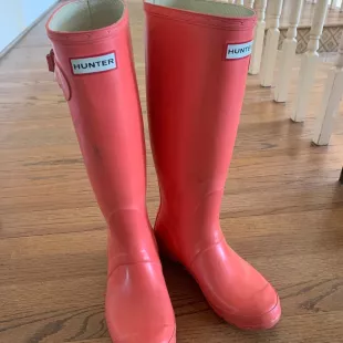 Tall Rainboot Coral