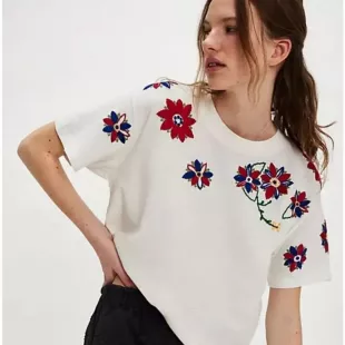 Petal Stitch Tissue Tee
