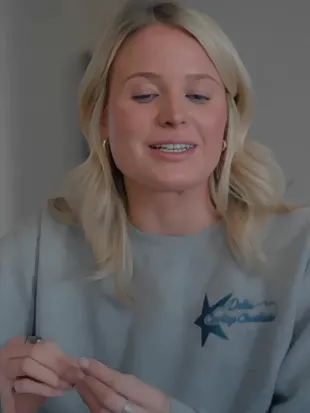 Americas Sweethearts S03 Anna Kate Sundvold Sweatshirt