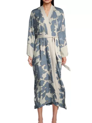 Dutton Ranch Beth Dutton Blue Floral Robe