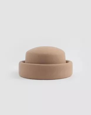 London Pillbox Hat in Nude