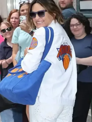Mariska Hargitay Knicks Parade 2026 White Jacket