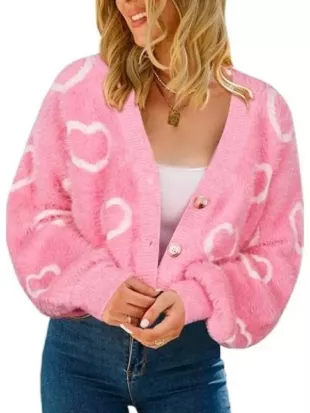 Baylen Out Loud S03 Baylen Dupree Heart Cardigan