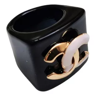 Geometric and Cubic Ring