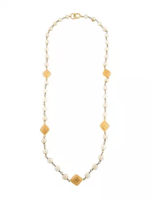Vintage Faux Pearl Station Necklace