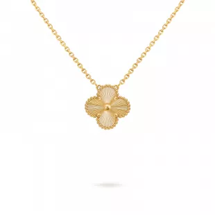 Vintage Alhambra Pendant 18K yellow Gold