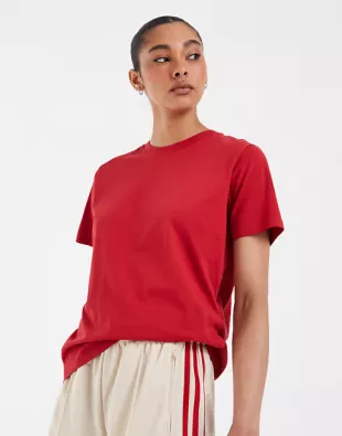 Anna Crew Neck T Shirt in Red