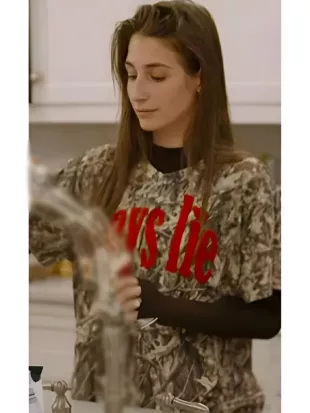 In The City S01 Amanda Batula “Boys Lie” Tee