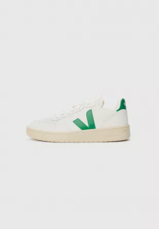 V 10  Trainers