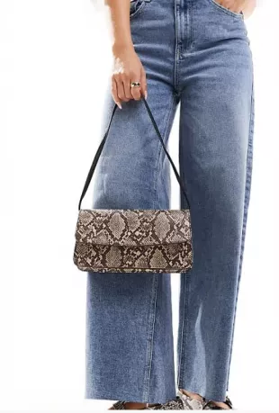 Skinny Strap Shoulder Bag in Brown Snake