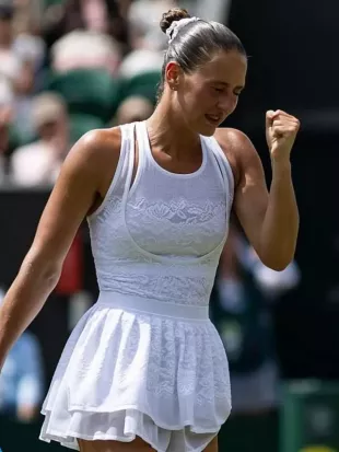 Marta Kostyuk Wimbledon dress