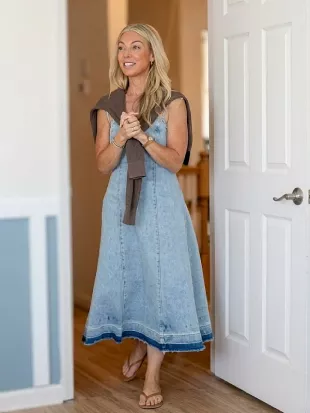 Sarah Baeumler Battle on the Beach S5 Denim Midi Dress