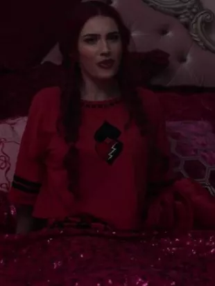 Descendants Wicked Wonderland Kylie Cantrall Heart Printed Shirt