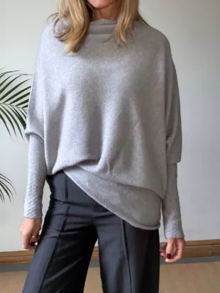 The Crow Girl S02 Katherine Kelly Grey Drape Sweater
