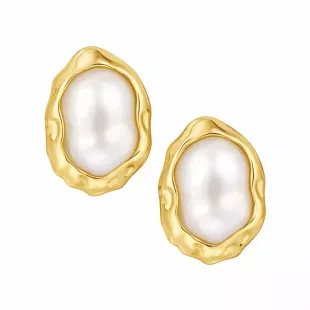 Larissa Pearl Stud Earrings