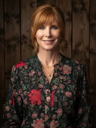 My Life with the Walter Boys S3 Sarah Rafferty Floral Print Blouse