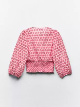 My Life with the Walter Boys S03 Ellie O’Brien Cutwork Crop Top