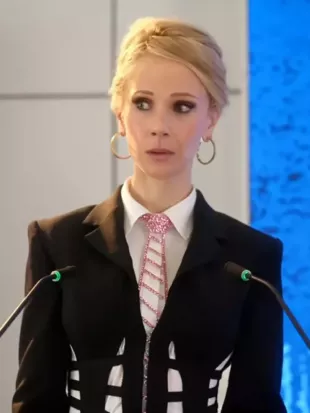 Ted Lasso S04 Juno Temple Black Caged Blazer